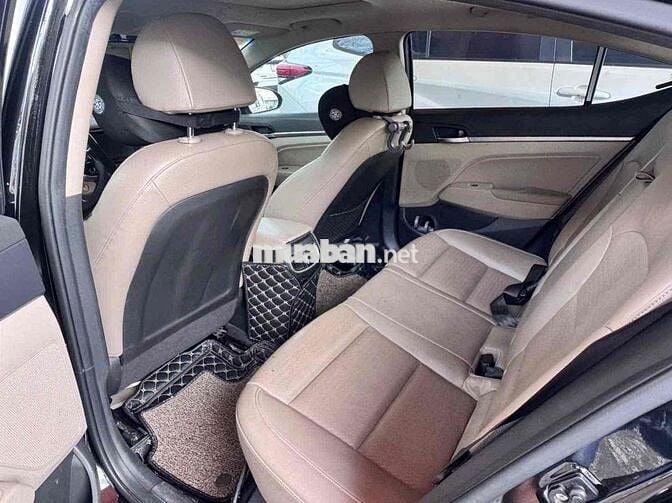 Hyundai Elantra 2021 2.0 AT - 42000 km