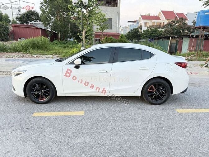 Mazda 3 1.5 AT 2018