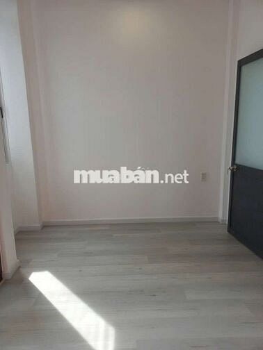 BÁN NHÀ LÊ THÚC HOẠCH 30 M GIÁ nhỉnh 3đ