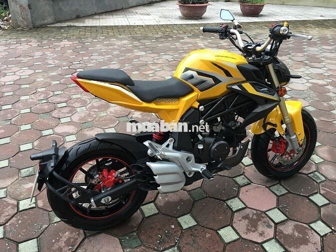 MV AGUSTA 125 CC MÀU VÀNG CHÍNH CHỦ IT ĐI NHƯ MỚI