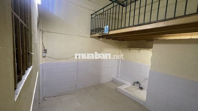 Phòng trọ giá rẻ, 16m2 đường nguyễn văn luông ngay mặt tiền đường