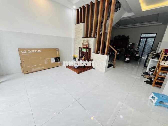 Nhà Đẹp Ở Mặt Tiền - Nguyễn Quý Anh Tân Sơn Nhì Tân Phú (4.9m x 16m)