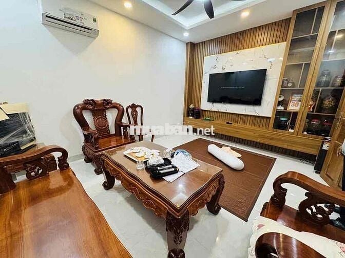 Nhà Đẹp Ở Mặt Tiền - Nguyễn Quý Anh Tân Sơn Nhì Tân Phú (4.9m x 16m)