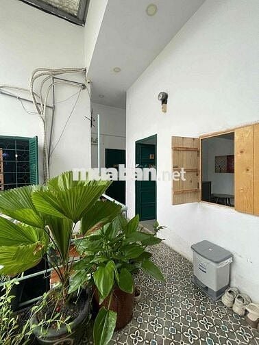 cho thuê phòng có gác ban công bao phí dịch vụ Quận 10 gần DH Hoa Sen