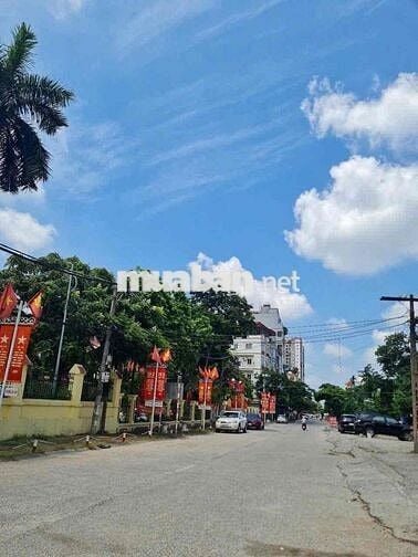 CẦN BÁN NHÀ - KIM GIANG - NGÕ THÔNG - Ô TÔ - TIỀM NĂNG TĂNG GIÁ CAO