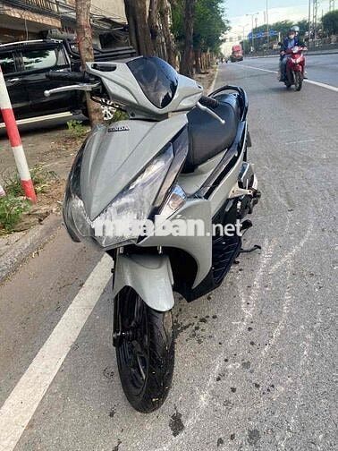 Honda airblade đời cao êm đẹp mê ly