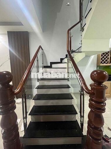 BÁN NHÀ ĐƯỜNG NGUYỄN ẢNH THỦ Q12 , 4x15 , 4 TẦNG BTCT