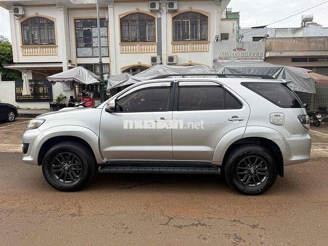 Toyota Fortuner 2016 2.5G 4x2 - 100000 km