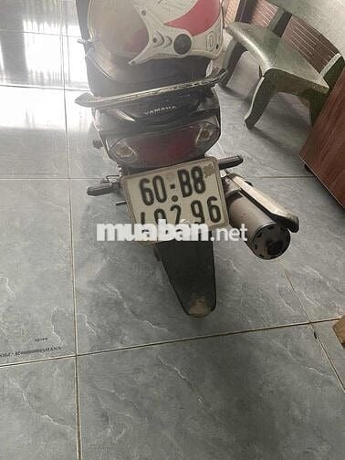 Xe đi làm.nữ chạy