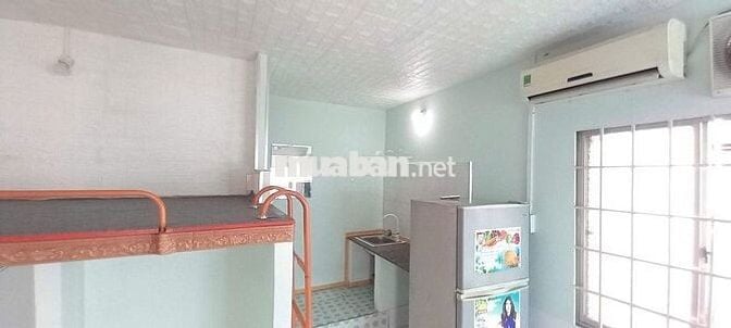 PHÒNG BAN CÔNG MẶT TIỀN ĐƯỜNG QUANG TRUNG