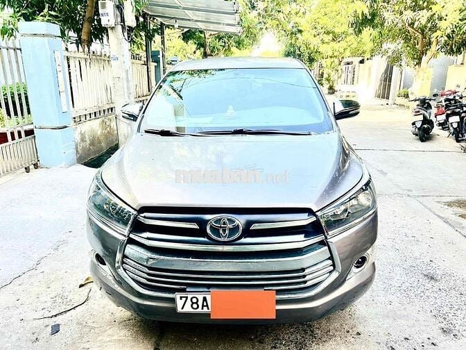 Toyota Innova 2017 2.0E - 140000 km