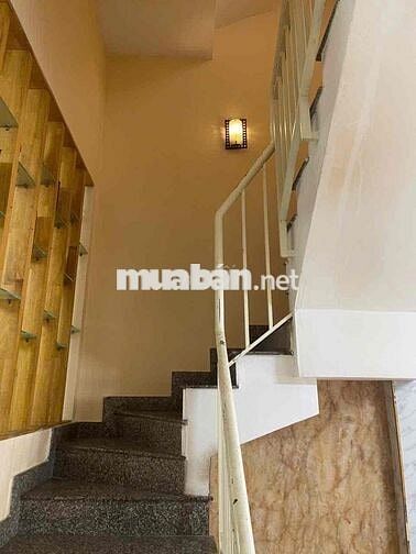chính chủ cho thuê nhà nguyên căn có nội thất đầy đủ hợp đồng lâu dài