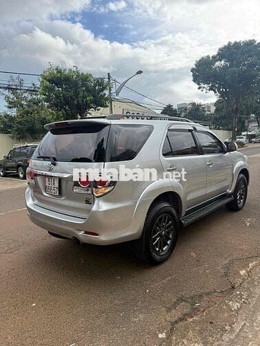 Toyota Fortuner 2016 2.5G 4x2 - 100000 km