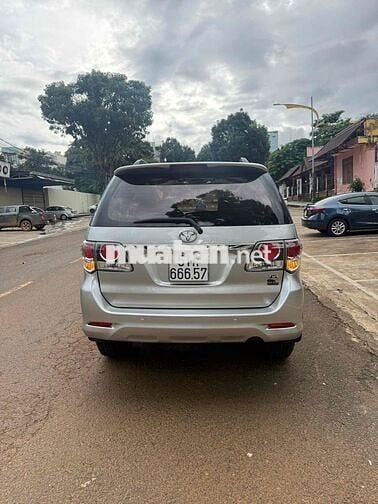 Toyota Fortuner 2016 2.5G 4x2 - 100000 km