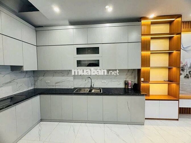 Siêu phẩm nhà 5t,41m tại phố Vũ Trọng Khánh,HĐ,mặt tiền thoáng chỉ 10t