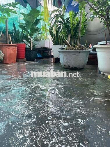 Bán nhanh cc căn số 304 nhà A phố Kim Ngưu sổ to oto đỗ cầu thang