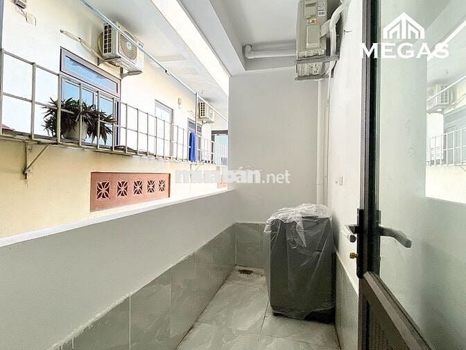 CHO THUÊ CĂN HỘ 1N1K BAN CÔNG SIÊU THOÁNG NẰM NGAY BẾN XE MỸ ĐÌNH