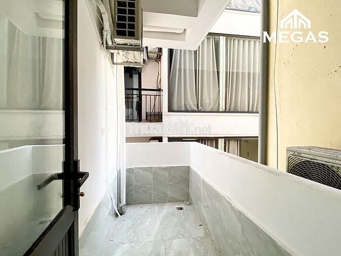 CHO THUÊ CĂN HỘ 1N1K BAN CÔNG SIÊU THOÁNG NẰM NGAY BẾN XE MỸ ĐÌNH
