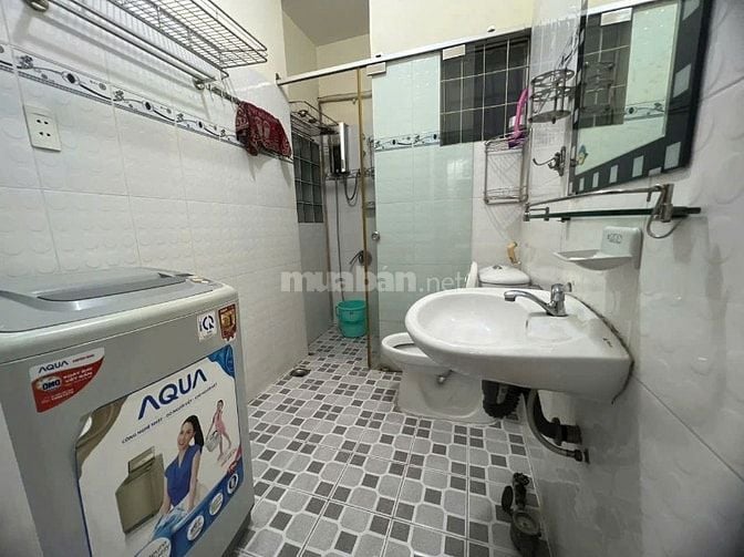 Chung cư  Trần Nhật Duật,Tân Định, Quận 1: 73m2,2p ngủ ,NT, 12tr