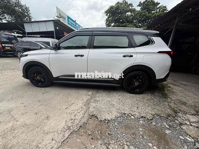 Kia Carens 2024 1.5G Luxury - 35000 km