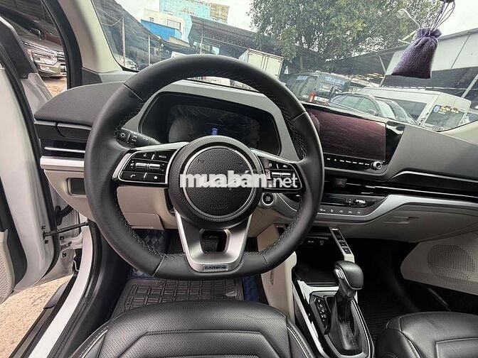 Kia Carens 2024 1.5G Luxury - 35000 km