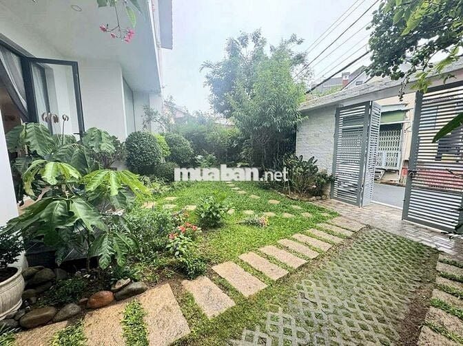🏡 VILLA MẶT TIỀN CÓ SÂN VƯỜN NGAY TRUNG TÂM ĐL - CÁCH CHỢ ĐÊM CHỈ 1KM