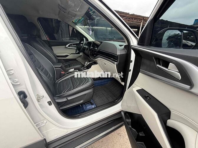 Kia Carens 2024 1.5G Luxury - 35000 km