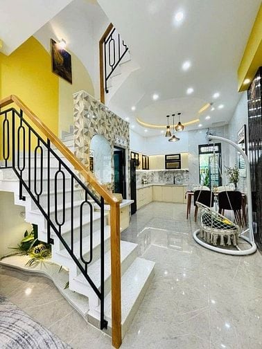 🏠 BÁN NHÀ 1 TRỆT 2 LẦU – ĐINH TIÊN HOÀNG, BÌNH THẠNH – CHỈ 2 TỶ 900 