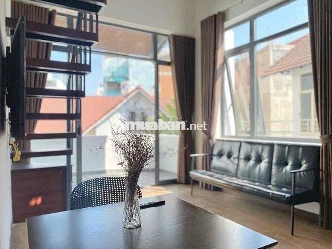 Trống sẳn phòng y hình full nội thất mới xây