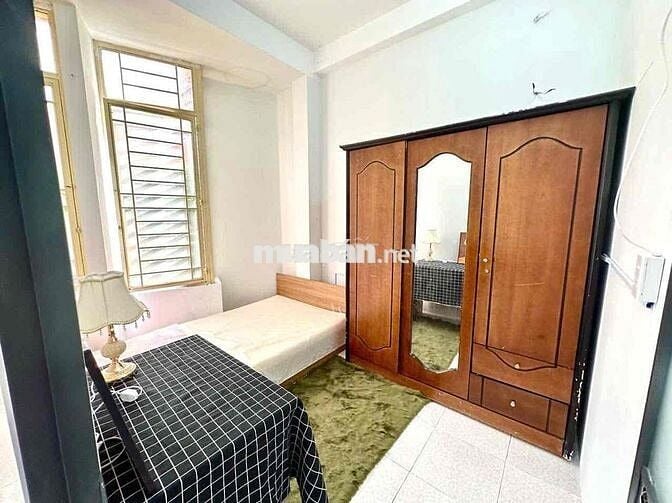 Cho thuê căn hộ 2PN bancol 50m2 - Ngay khu Bảy Hiền
