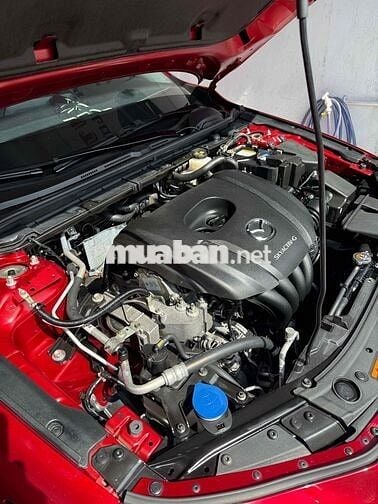 Mazda 3 2020 Sedan 1.5L Luxury - 79000 km