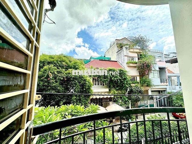 Cho thuê căn hộ 2PN bancol 50m2 - Ngay khu Bảy Hiền
