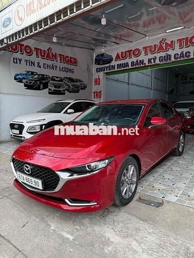 Mazda 3 2020 Sedan 1.5L Luxury - 79000 km