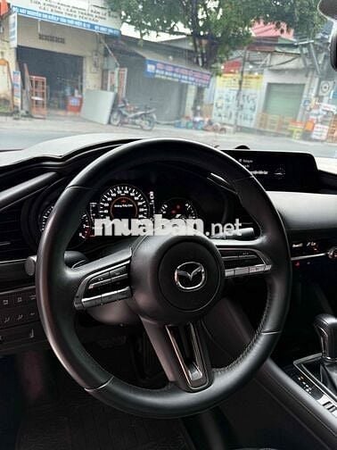 Mazda 3 2020 Sedan 1.5L Luxury - 79000 km