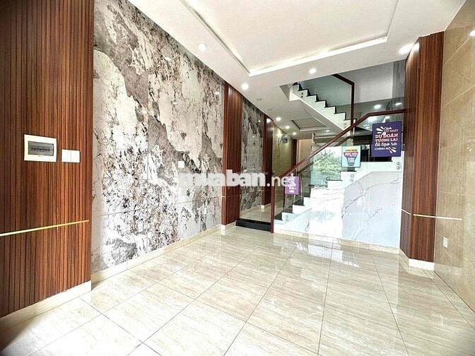 GẦN CHỢ ĐẦU MỐI NHÀ HẺM TẢI 2 LẦU 4PN 3WC FULL NỘI THẤT MỚI SẠCH