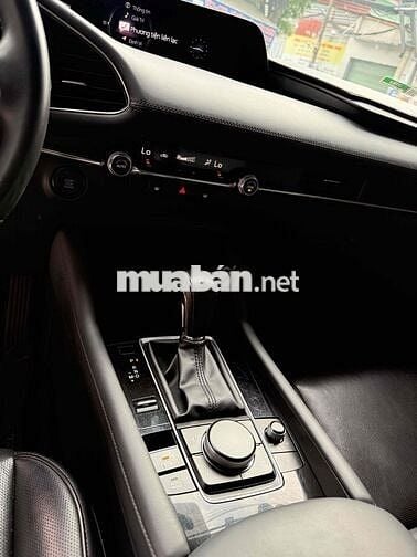 Mazda 3 2020 Sedan 1.5L Luxury - 79000 km