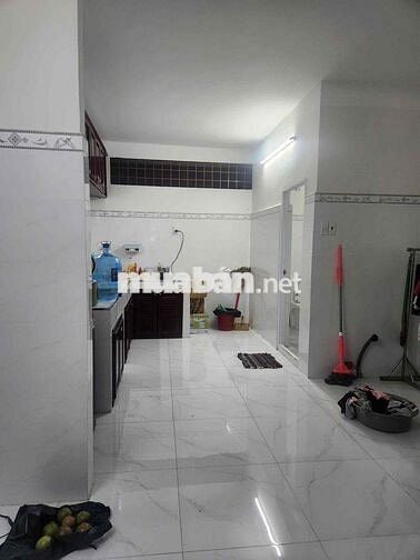 HOT 4pn, giá 10tr! Cho thuê nhà nguyên căn P. Phú Thọ Hòa, Q. Tân Phú