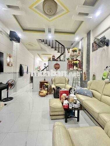 Nhà trệt lầu còn mới hẻm 88 Cách Mạng Tháng Tám