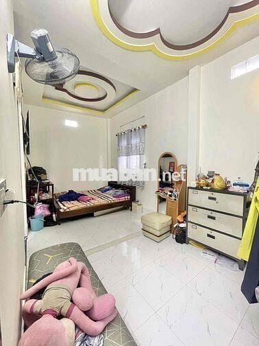 Nhà trệt lầu còn mới hẻm 88 Cách Mạng Tháng Tám