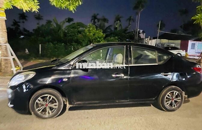 Nissan Sunny 2015 1.5MT - 100000 km