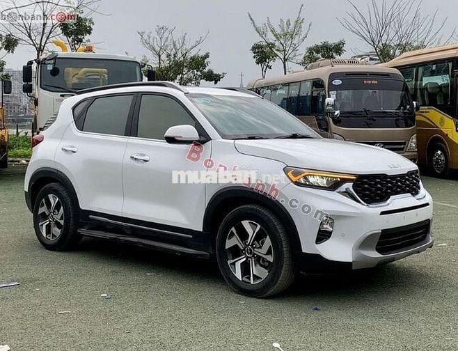 Kia Sonet 2022 Premium màu trắng.