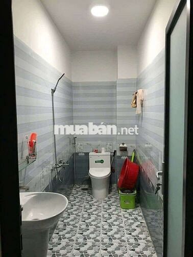 Cho thuê nhà 2  lầu  nhiều phòng ngủ có nội thất