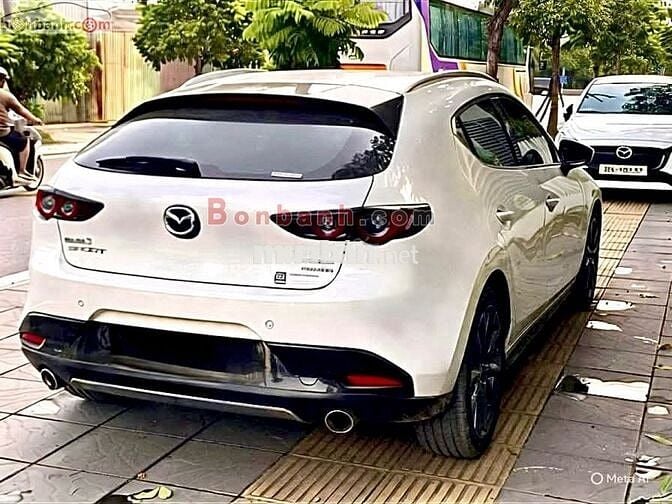 Mazda 3 Hatchback Signature Premium 2019
