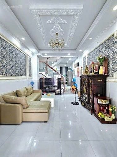 Nhà ngang 4,2m rộng đường Nguyễn Văn Đậu, Bình Thạnh. Gầmn mầm non 5