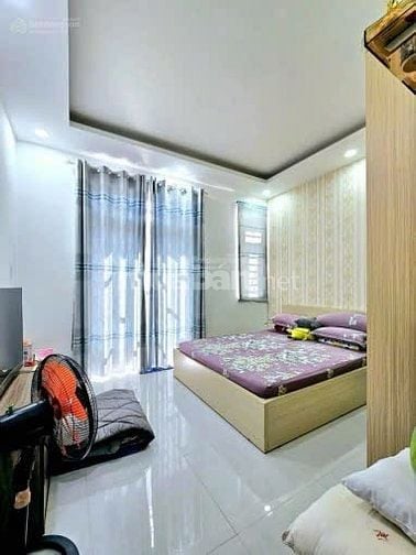Nhà ngang 4,2m rộng đường Nguyễn Văn Đậu, Bình Thạnh. Gầmn mầm non 5