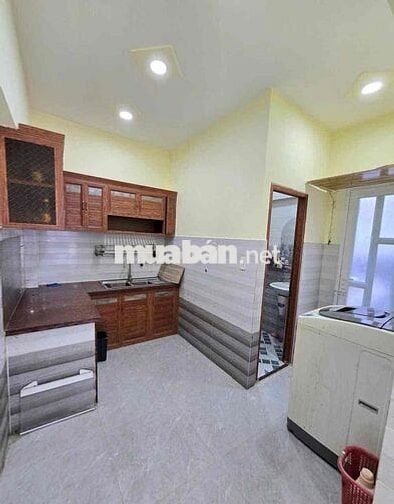 Cho thuê nhà Mới, hẻm xe tải - Nhà 1 trệt 1 Lầu, có sẵn nội thất