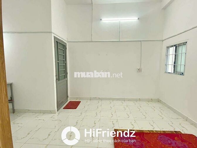 Phòng trọ đẹp giá rẻ, có cửa sổ trời thoáng mát, gần Q5-11-10, DT 25m2