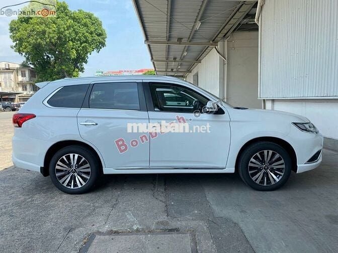 Mitsubishi Outlander 2.0 CVT 2024