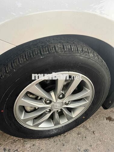 Hyundai Elantra 2019 1.6MT - 75000 km