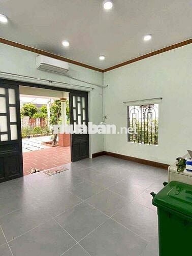 NHÀ VƯỜN 400M2. SẴN NHÀ CẤP 4 : 2PN 2WC. ĐƯỜNG XE TẢI